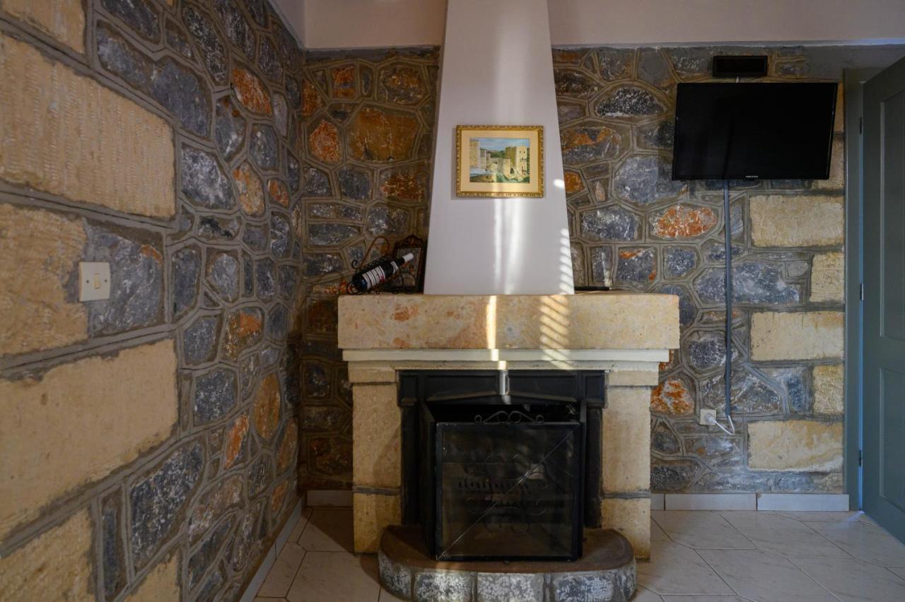 Ferienwohnung Σελήνη Kotronion  Exterior foto
